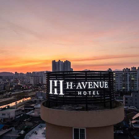 H Avenue Chuncheon Hotel Kültér fotó