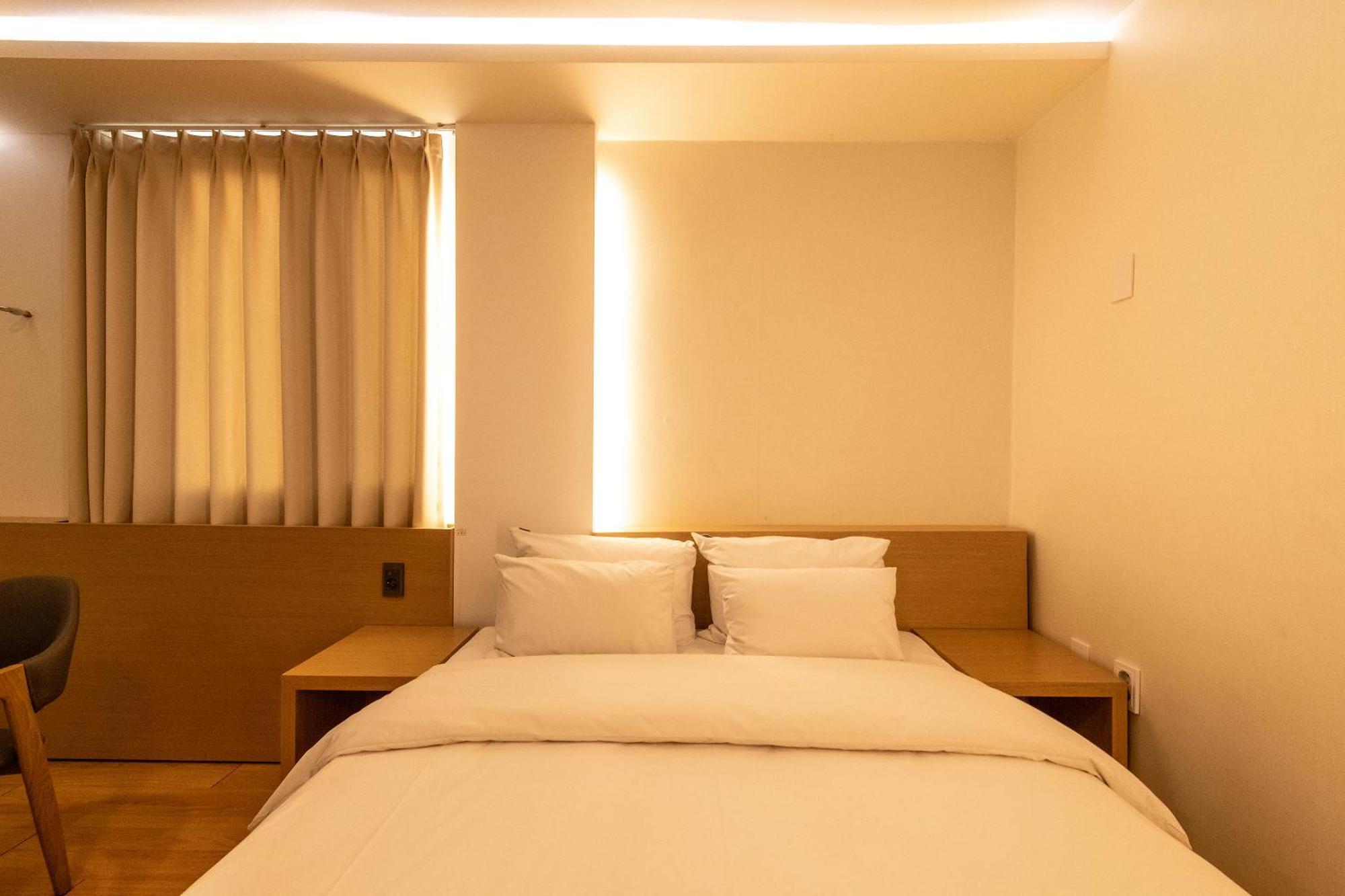 H Avenue Chuncheon Hotel Kültér fotó
